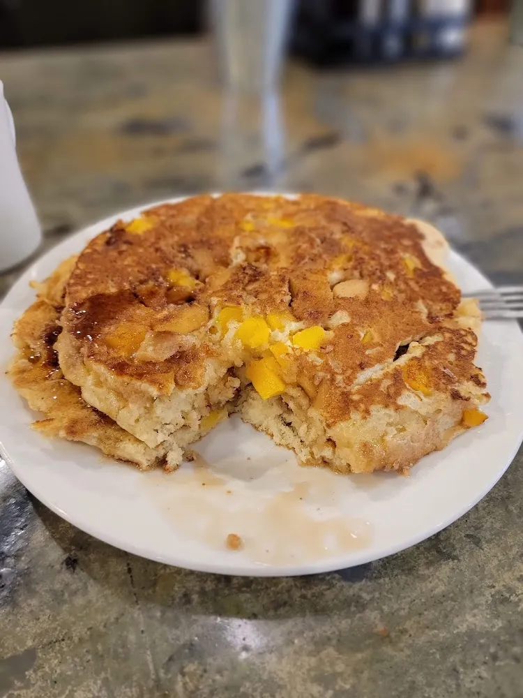 Peach Apple Cinnamon Crunch Pancakes