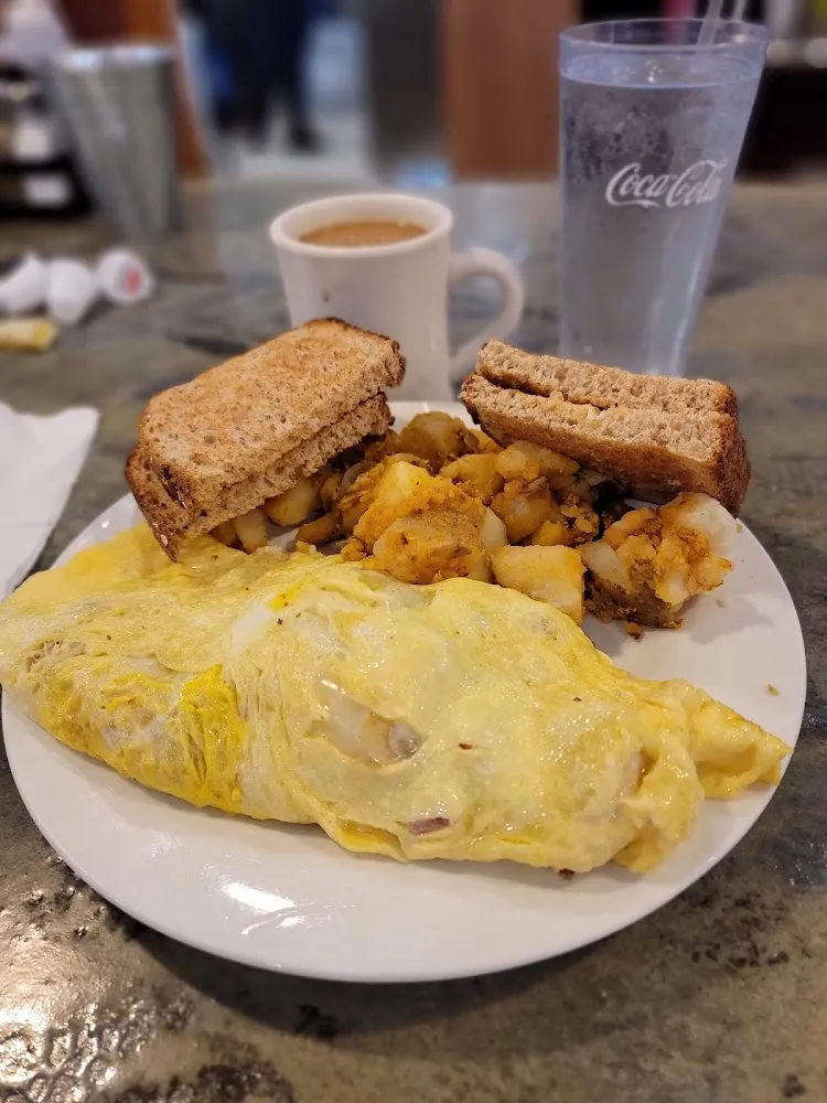 Western Omelette and Fixins
